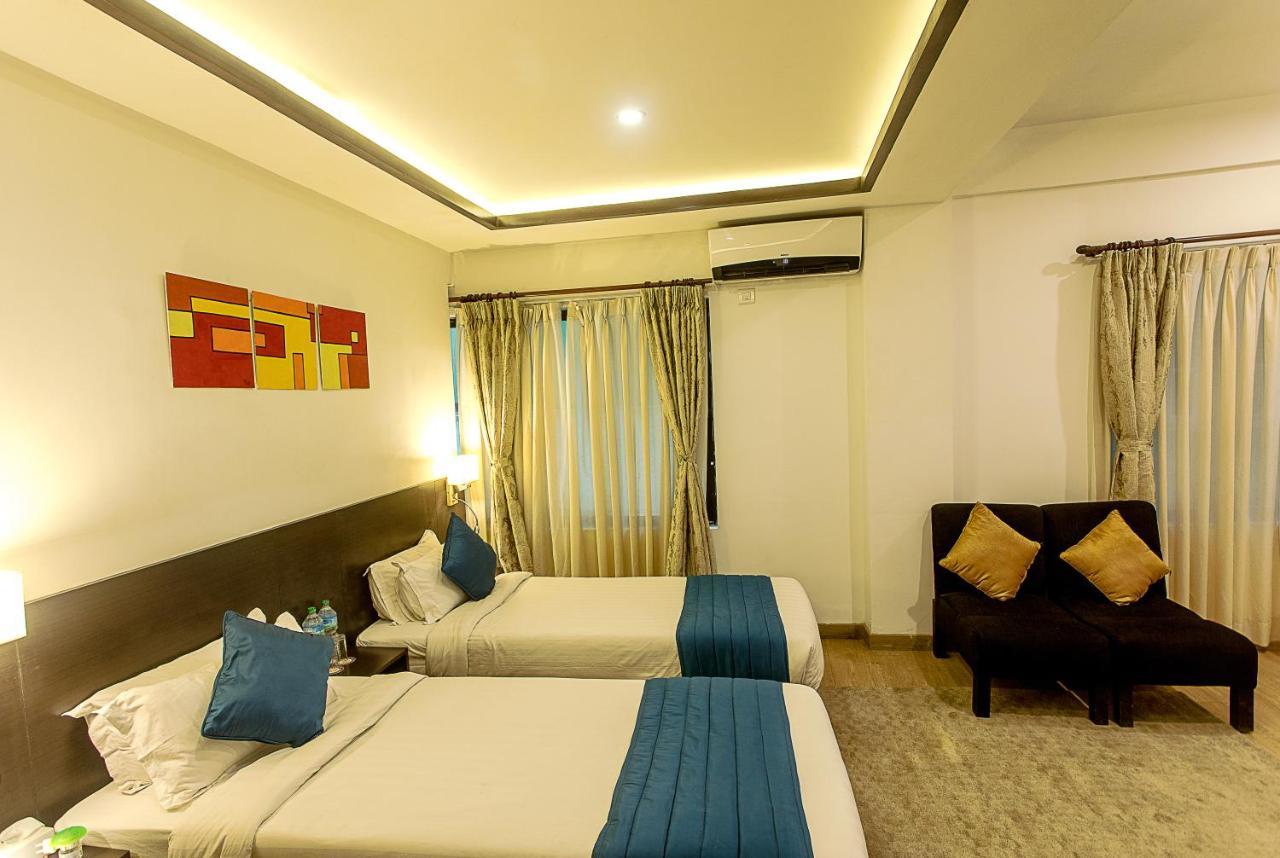 Gaju Suite Hotel Katmandou Extérieur photo